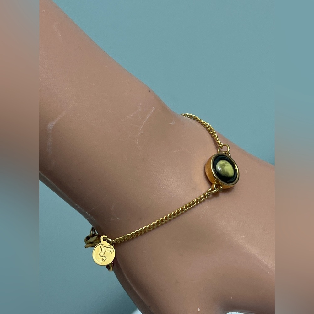 Vintage gold-toned metal bracelet moonglow”